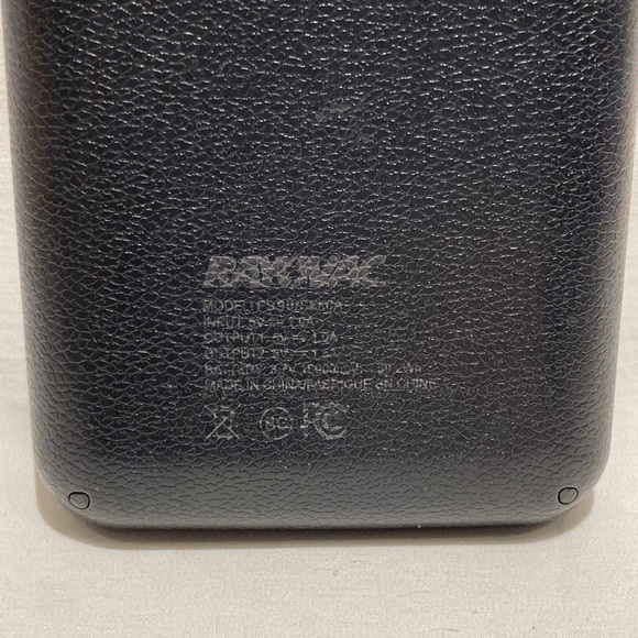 Rayovac Powerbank/Portable Charger 16000 mAh PS95BK - Picture 8 of 9